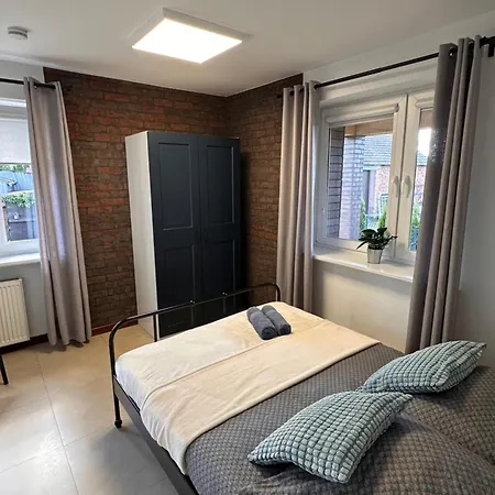 Cozy Bay - 15 Minutes Drive From The Old Town شقة