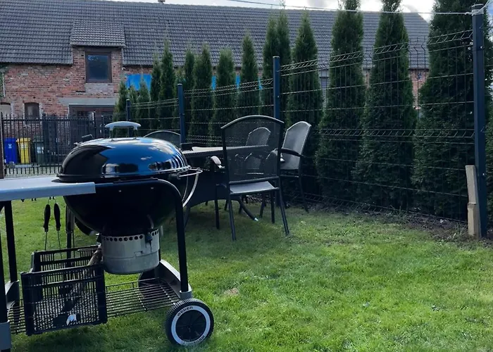 Cozy Bay - 15 Minutes Drive From The Old Town شقة