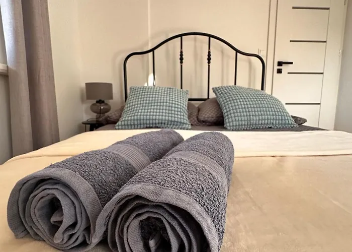 شقة Cozy Bay - 15 Minutes Drive From The Old Town *